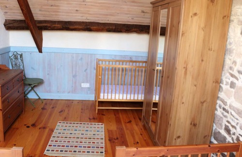 Nehou House | Homerez - Nice house for 4 ppl. with shared pool, garden and terrace at Nehou