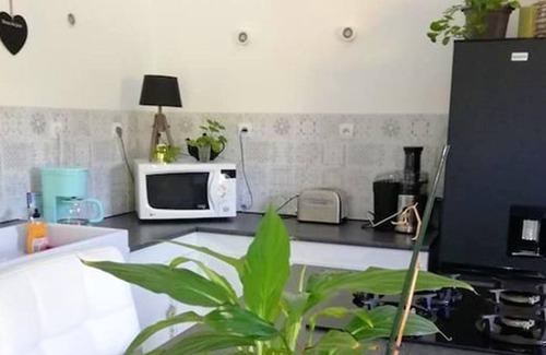 Vienne House | Homerez - Nice house for 5 ppl. with terrace at Poitiers