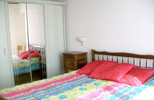 Reffuveille House | Homerez - Nice house for 7 ppl. with terrace at Reffuveille