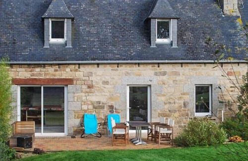 Louargat House | Homerez - Nice house with garden and terrace & Wifi