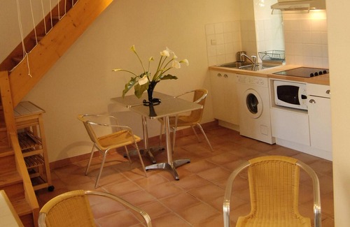 Marssac-sur-Tarn House | Homerez - Nice property for 2 ppl. with garden and terrace at Marssac-sur-Tarn