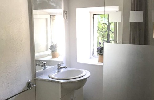 Orgnac-l'Aven House | Homerez - Property for 5 ppl. with shared pool and garden at Orgnac-l'Aven