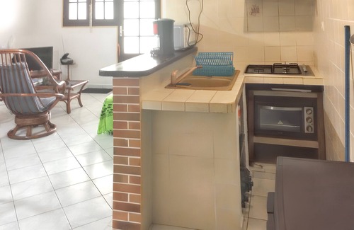 Petit-Canal Apartment | Homerez - Spacious Apartment in Petit Canal - 65 m² - Garden View