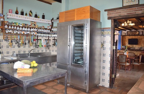 Palenciana Villa | Homerez - Spacious Villa with Pool in Palenciana