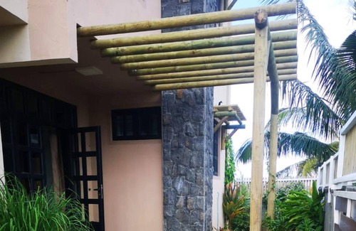 Bel Ombre Villa | Homerez - Spacious villa 1 km away from the beach for 6 ppl. with swimming-pool