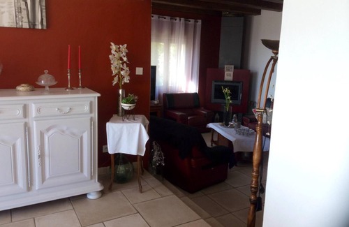 Ners Villa | Homerez - Spacious villa for 8 ppl. with swimming-pool and terrace at Ners