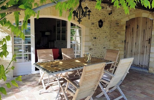 Seguret Villa | Homerez - Spacious villa in Séguret with private pool