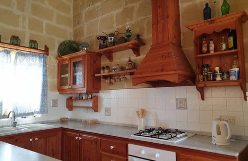 Gharb Villa | Homerez - Spacious Villa in L-Għarb with Private Pool