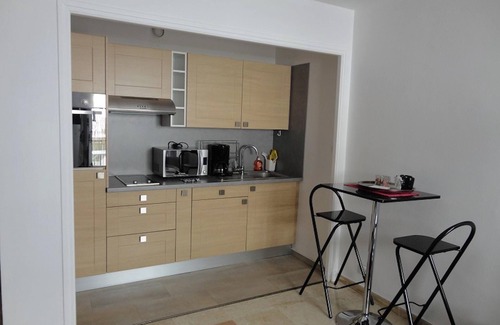 Cannes Apartment | Homerez - Studio centre Cannes