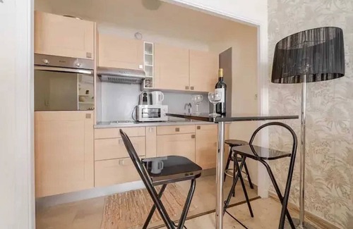 Cannes Apartment | Homerez - Studio centre Cannes