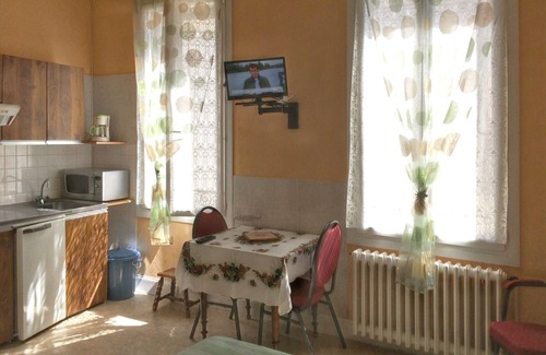 Neris-les-Bains Apartment | Homerez - Studio in Néris-les-Bains