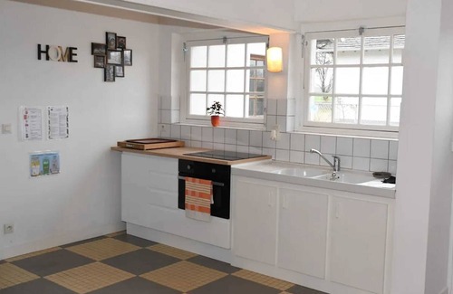 La Ferte-Saint-Cyr House | Homerez - Vacation home in La Ferté-Saint-Cyr