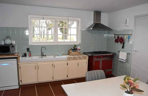 La Ferte-Saint-Cyr House | Homerez - Vacation home in La Ferté-Saint-Cyr