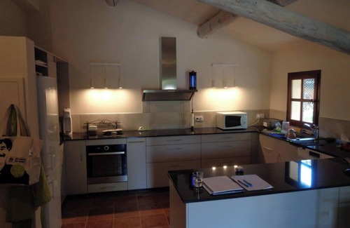 Saint Michel d'Euzet Villa | Homerez - Villa Saint-Michel-d'Euzet