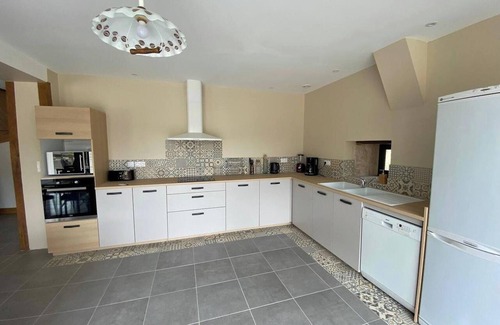 Montpezat-de-Quercy Villa | Homerez - Villa in Montpezat-de-Quercy