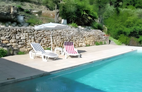 Chateauneuf-Grasse Villa | Homerez - Villa with Private Pool in Grasse