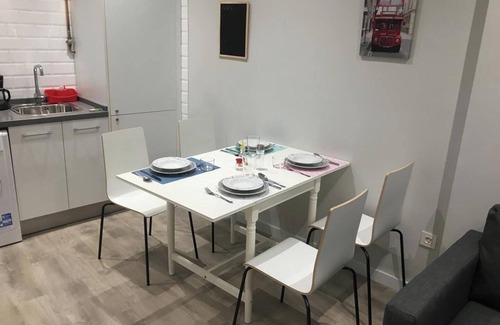 Leon City Centre Apartment | Homerez - Welcoming apartment in León - 35 m² with comfort