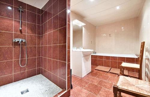 Belvezet House | Homerez - Welcoming house in Belvezet with garden and terrace