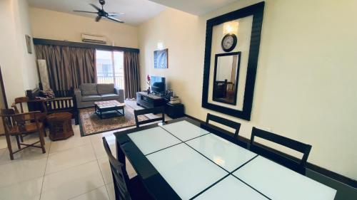 Malacca City Apartment | Homestay 3 rooms suite Apartment 8-10pax at Amari Villa Bukit Katil, Ayer Keroh Melaka