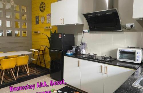 Kampong Raja Apartment | Homestay AAA Bukit Keluang Besut Terengganu