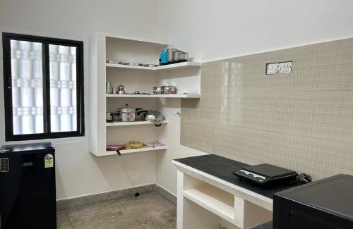 Meenambakkam Villa | HOMESTAY - AC 1 BHK NEAR AlRPORT