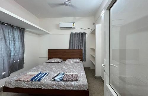 Meenambakkam Villa | HOMESTAY - AC 1 BHK NEAR AlRPORT