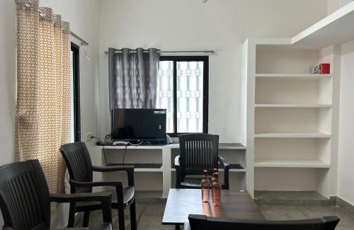 Meenambakkam Villa | HOMESTAY - AC 1 BHK NEAR AlRPORT