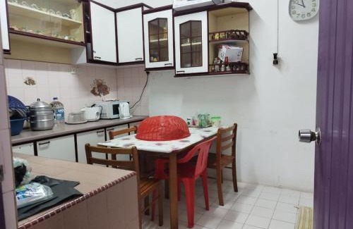 Kota Bharu House | Homestay Alia