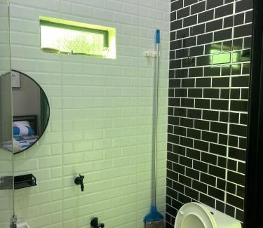 Sungai Baru Tengah House | Homestay Armandz 5 bedrooms with private pool