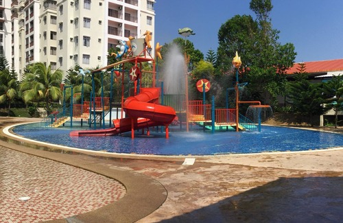 Malacca City Hotel | Homestay at Lagoon Park Resort
