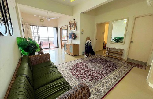 Taman Haji Zainal Apartment | Homestay Atas Air - melayu sahaja