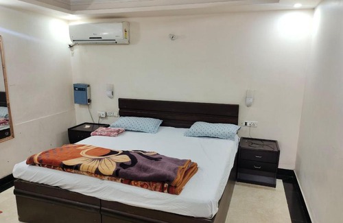 Mahmoorganj Bed & Breakfast | Homestay Avadh ViharaHU