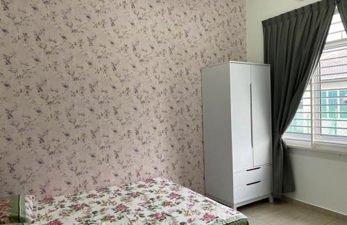 Bukit Baru House | Homestay ayer keroh mitc