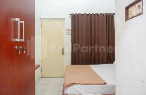 Surabaya House | Homestay Babussalam Rungkut Mitra RedDoorz