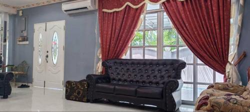 Taman Nyior Setali House | Homestay Banglo Tengah Pekan