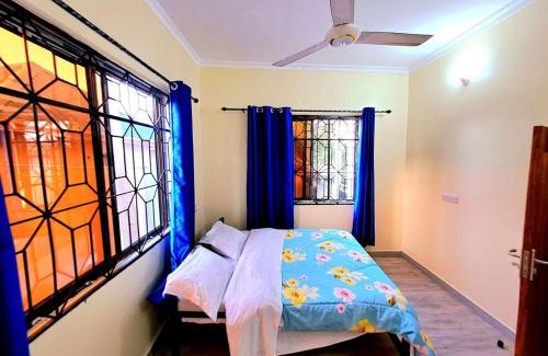 Mwananyamala House | Homestay Bed & Breakfasts