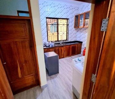 Mwananyamala House | Homestay Bed & Breakfasts