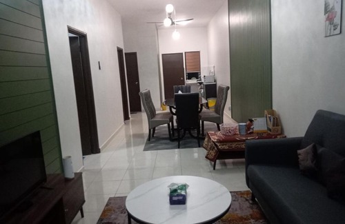 Si Rusa House | Homestay Bonda, Taman Mayung, Teluk Kemang - Private Children Pool - Malay Only