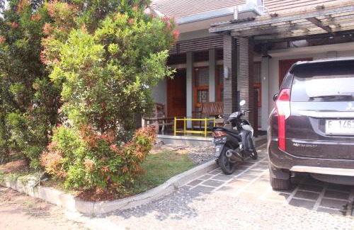 Bandung Villa | Homestay Bougenville Antapani Syariah