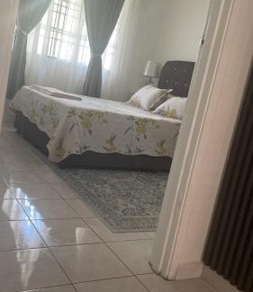 Nilai Apartment | Homestay Bronizam 2
