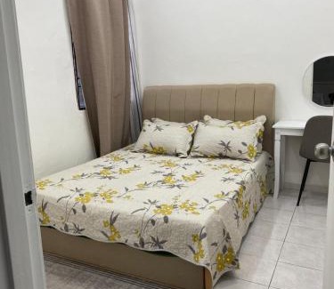 Nilai Apartment | Homestay Bronizam 2