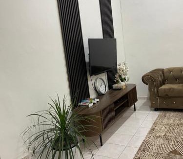 Nilai Apartment | Homestay Bronizam 2