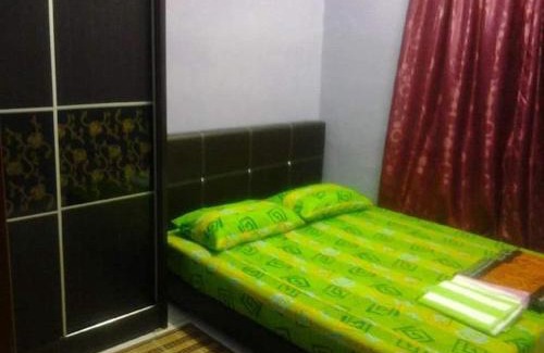 Tanjung Kling House | HOMESTAY CAHAYA PUTERI
