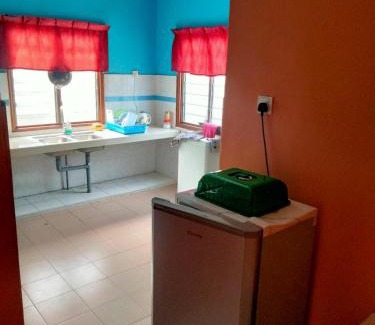 Tanjung Kling House | HOMESTAY CAHAYA PUTERI