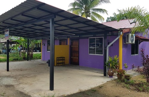 Kuantan House | Homestay Che Kiah