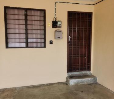 Kuantan House | Homestay Che Wan Satu