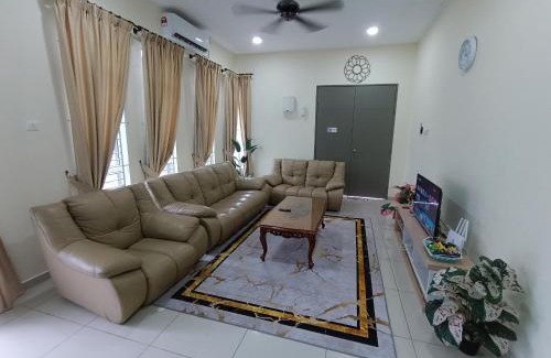 Kampung Geliga Besar Apartment | Homestay El-medina