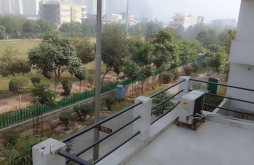 Noida House | Homestay for Business Traveller and medi tourism