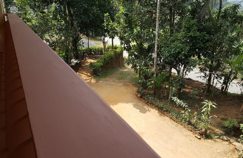 Pinangode House | Homestay for families