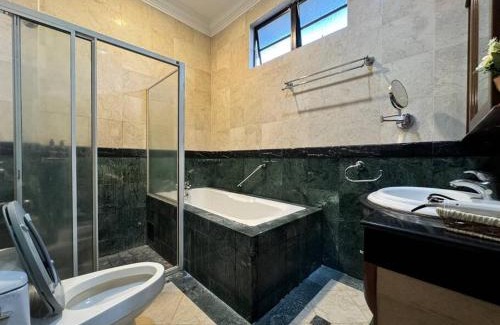 Kampung Alor Akar House | Homestay in Kuantan